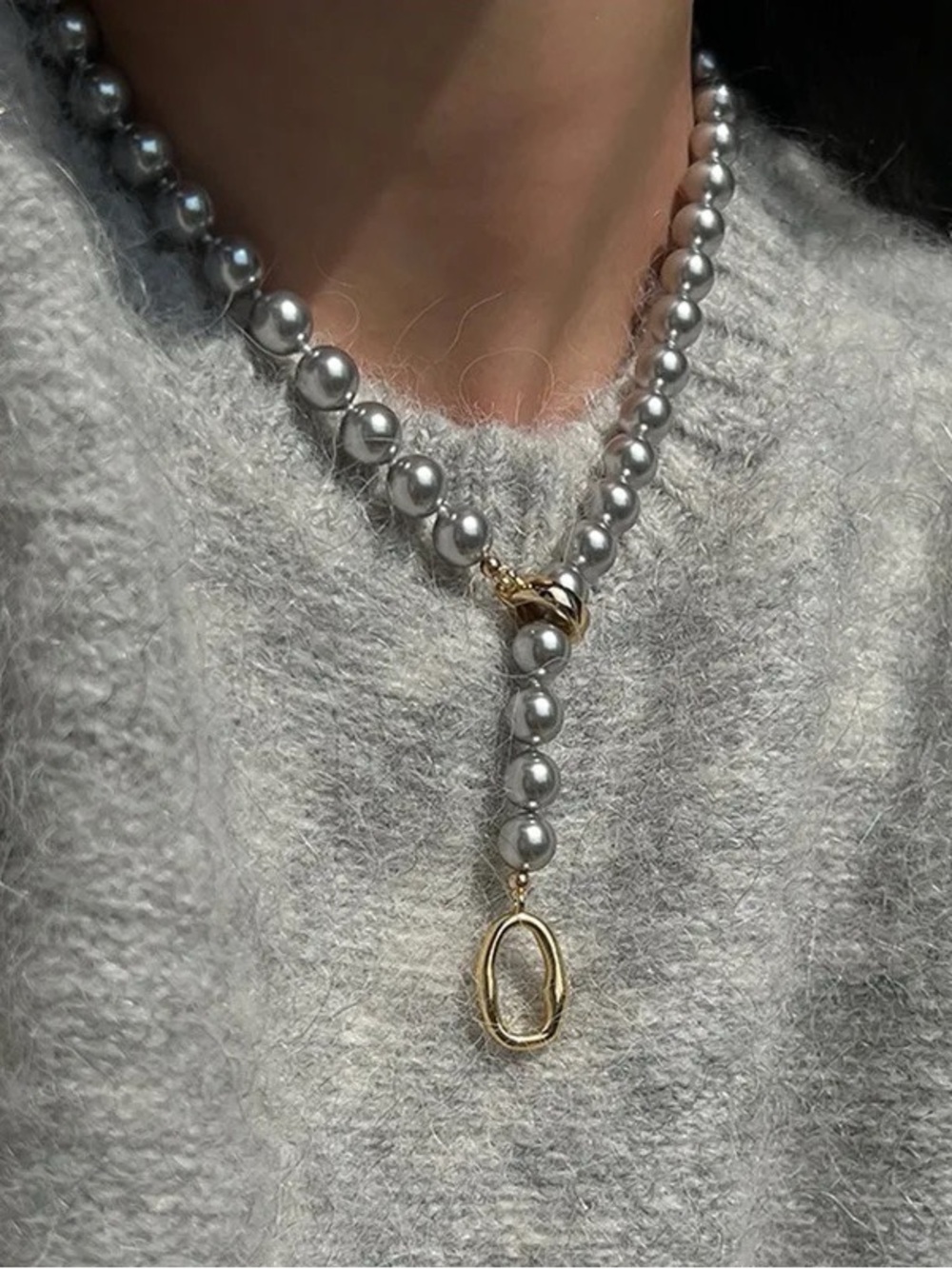 NWT Imitation Grey Pearl Necklace